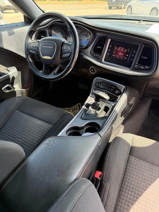 2017 Dodge Challenger 3rd Gen - Image 7 of 12