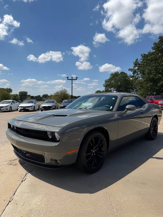 2017 Dodge Challenger 3rd Gen - Image 2 of 12