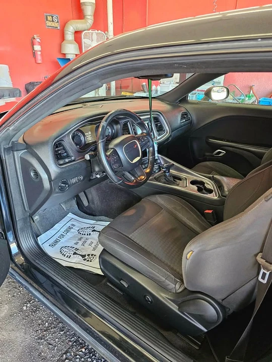 2017 Dodge Challenger 3rd Gen - Image 4 of 9