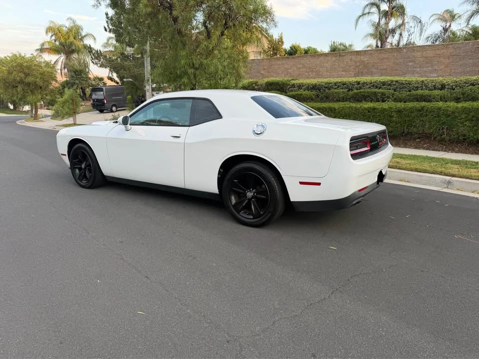 2017 Dodge Challenger 3rd Gen - Image 7 of 16