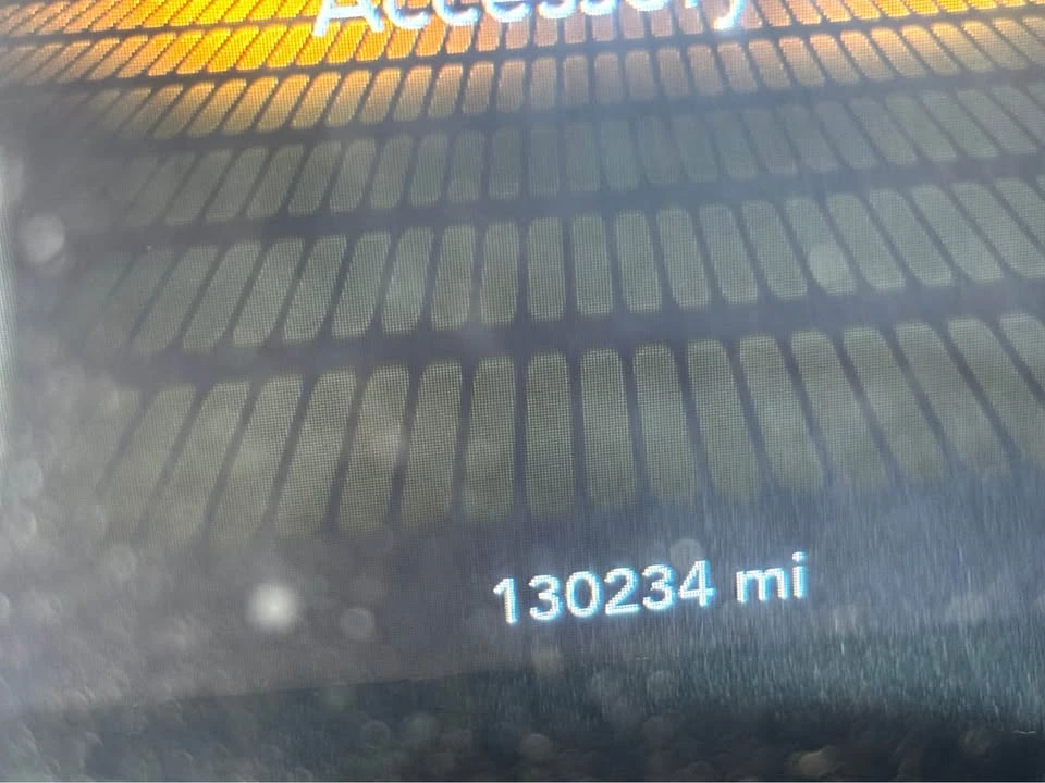 2017 Dodge Challenger 3rd Gen - Image 5 of 11
