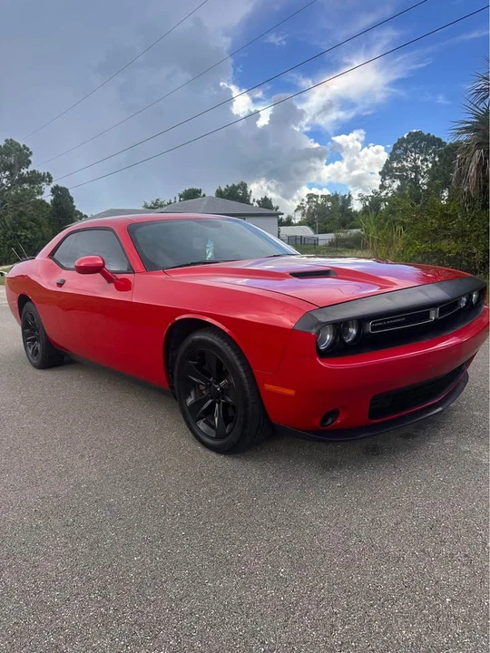 2017 Dodge Challenger 3rd Gen - Image 5 of 16