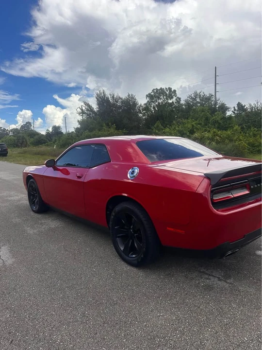 2017 Dodge Challenger 3rd Gen - Image 11 of 16