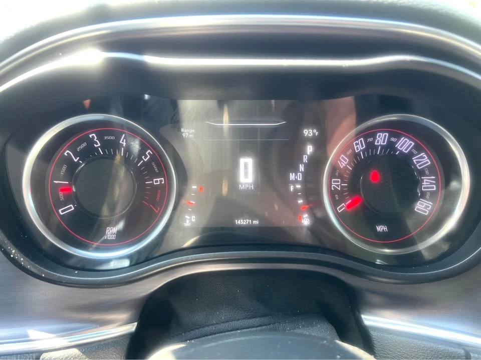 2017 Dodge Challenger 3rd Gen - Image 6 of 12