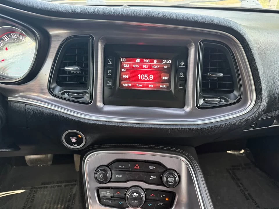 2017 Dodge Challenger 3rd Gen - Image 9 of 16