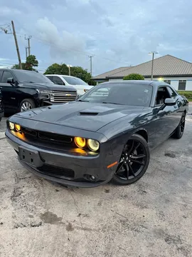 2017 Dodge Challenger SXT Coupe 2D