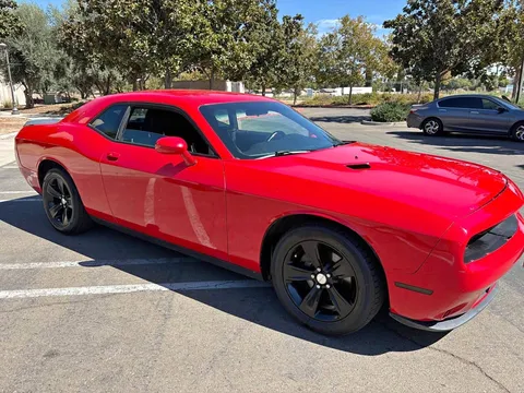 2017 Dodge Challenger SXT Coupe 2D