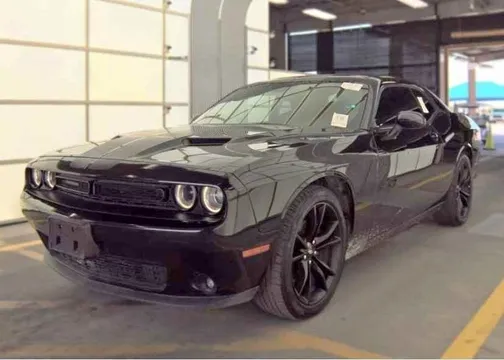 2017 Dodge Challenger SXT Coupe 2D