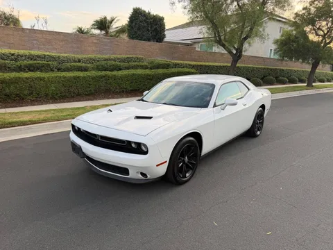 2017 Dodge Challenger SXT
