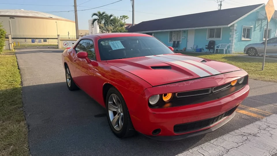 2017 Dodge Challenger 3rd Gen - Image 2 of 7