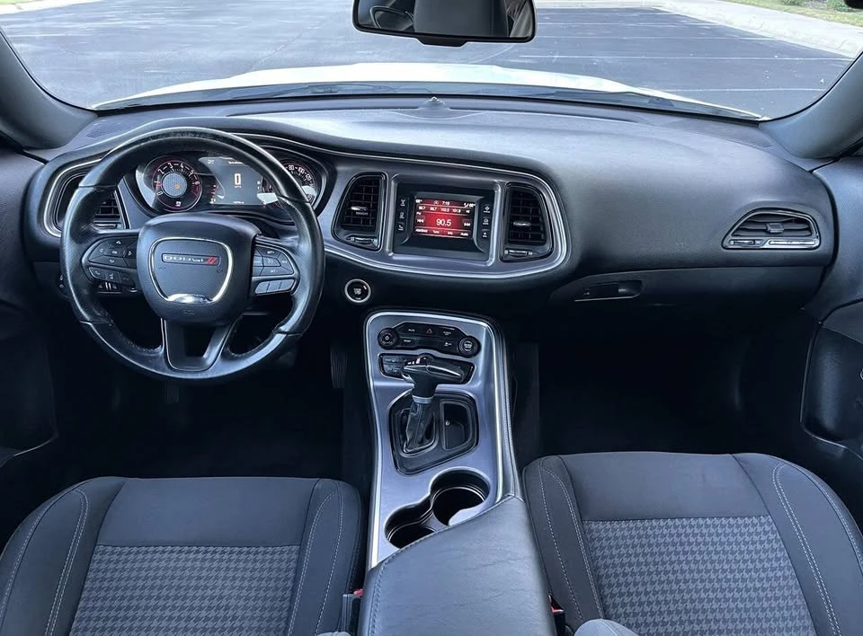 2017 Dodge Challenger 3rd Gen - Image 11 of 19