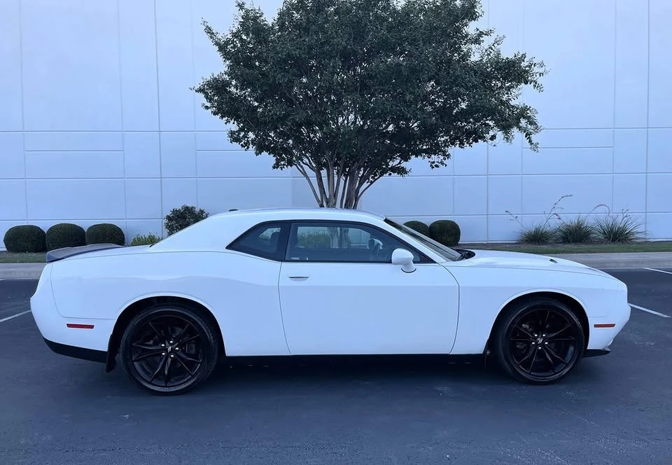 2017 Dodge Challenger 3rd Gen - Image 5 of 19