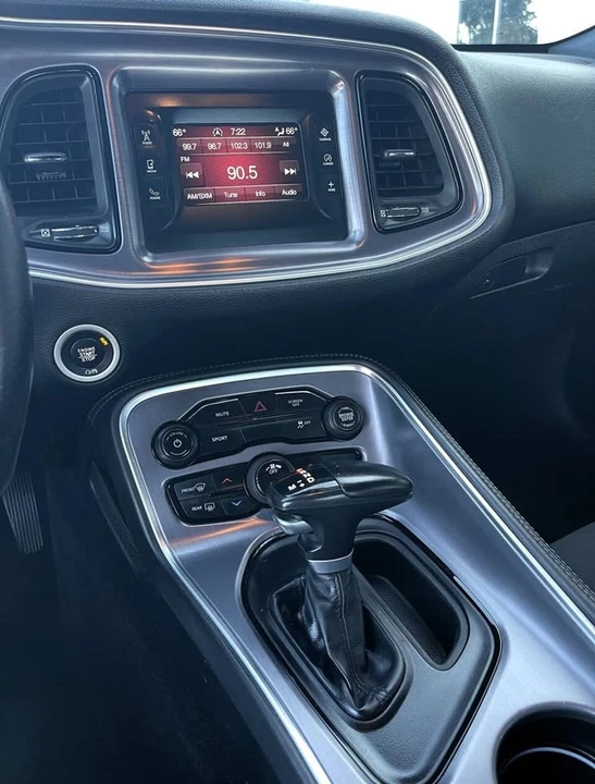 2017 Dodge Challenger 3rd Gen - Image 13 of 19