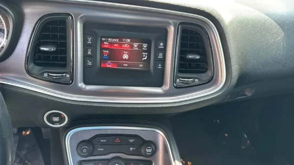2017 Dodge Challenger 3rd Gen - Image 9 of 12