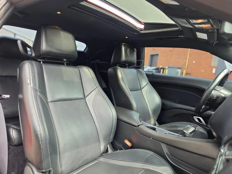 2017 Dodge Challenger 3rd Gen - Image 10 of 17