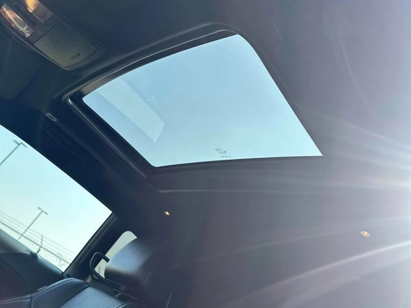 2017 Dodge Challenger 3rd Gen - Image 16 of 19