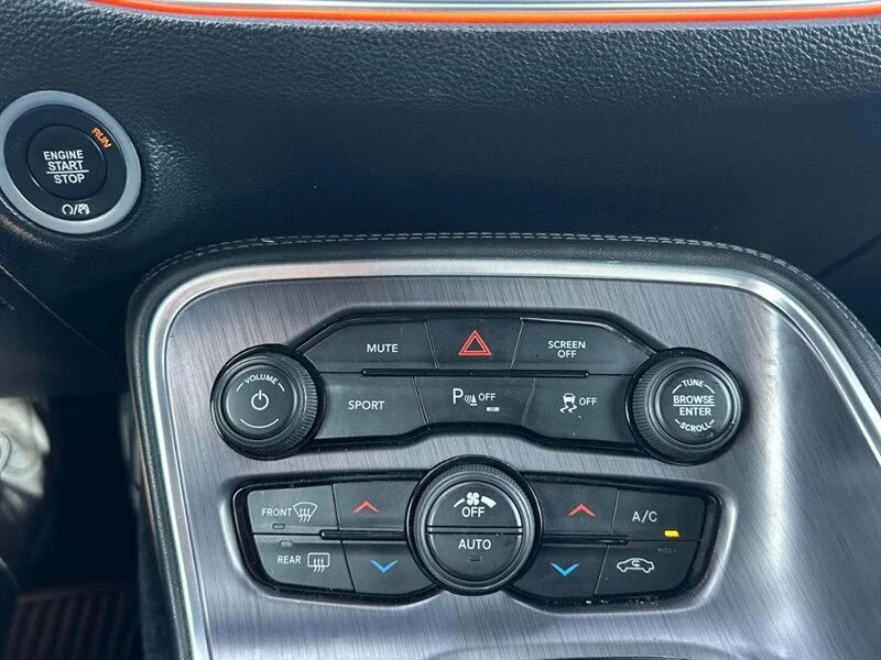 2017 Dodge Challenger 3rd Gen - Image 15 of 19
