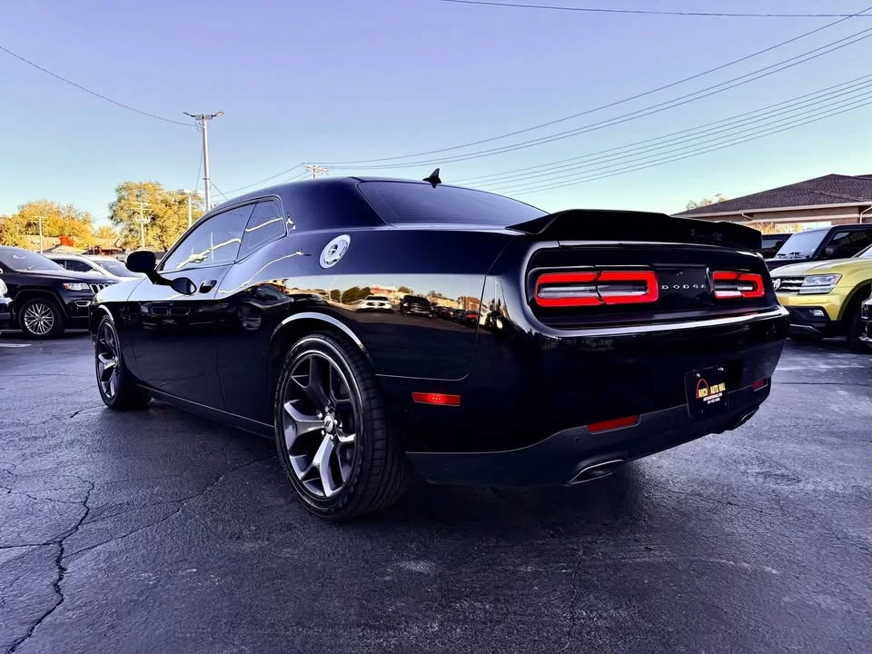 2017 Dodge Challenger 3rd Gen - Image 3 of 12