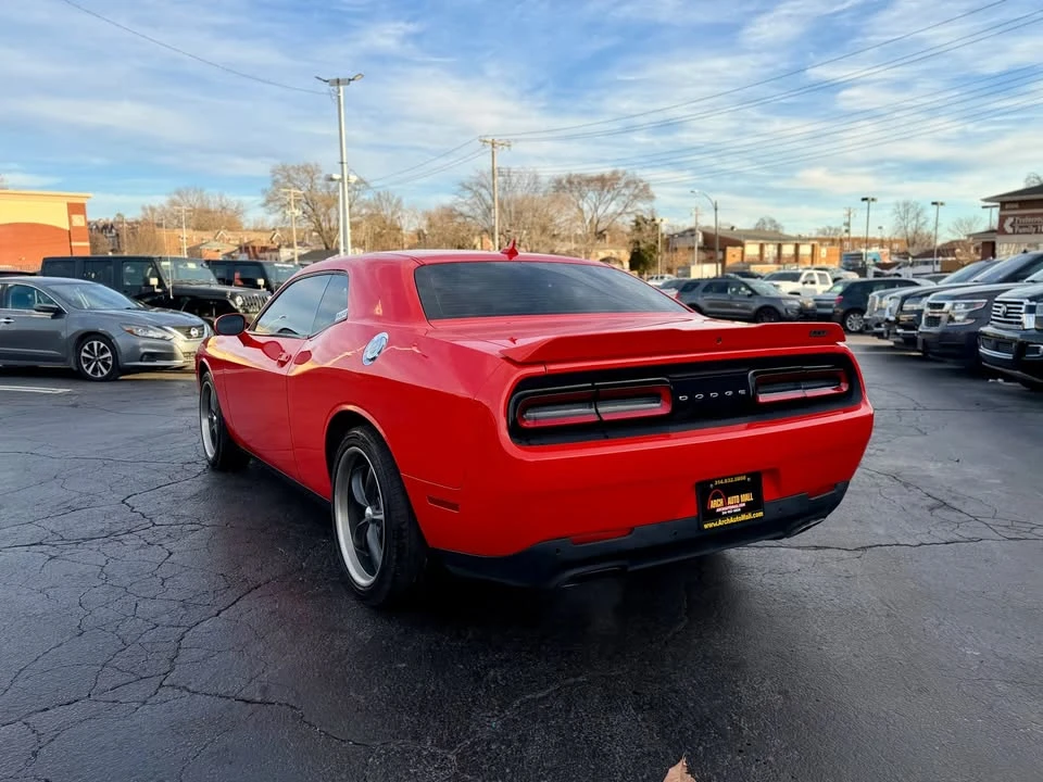 2017 Dodge Challenger 3rd Gen - Image 3 of 15