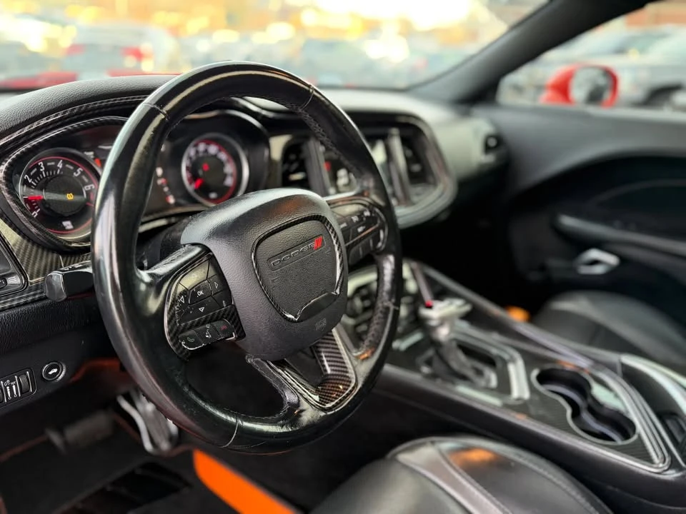 2017 Dodge Challenger 3rd Gen - Image 9 of 15