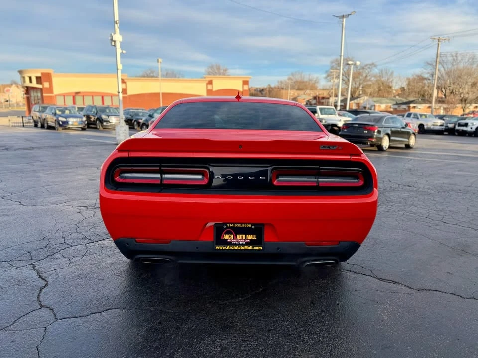 2017 Dodge Challenger 3rd Gen - Image 4 of 15