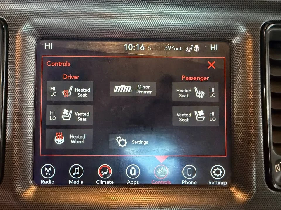 2017 Dodge Challenger 3rd Gen - Image 15 of 19