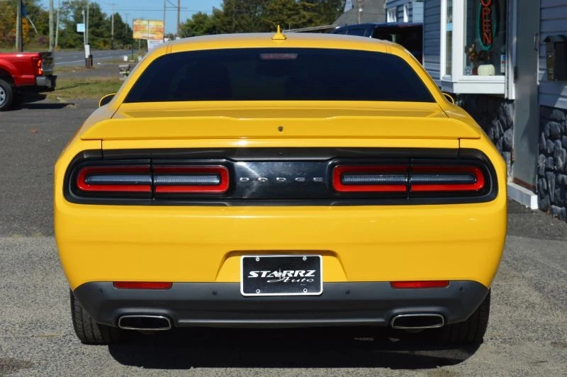 2017 Dodge Challenger 3rd Gen - Image 4 of 12