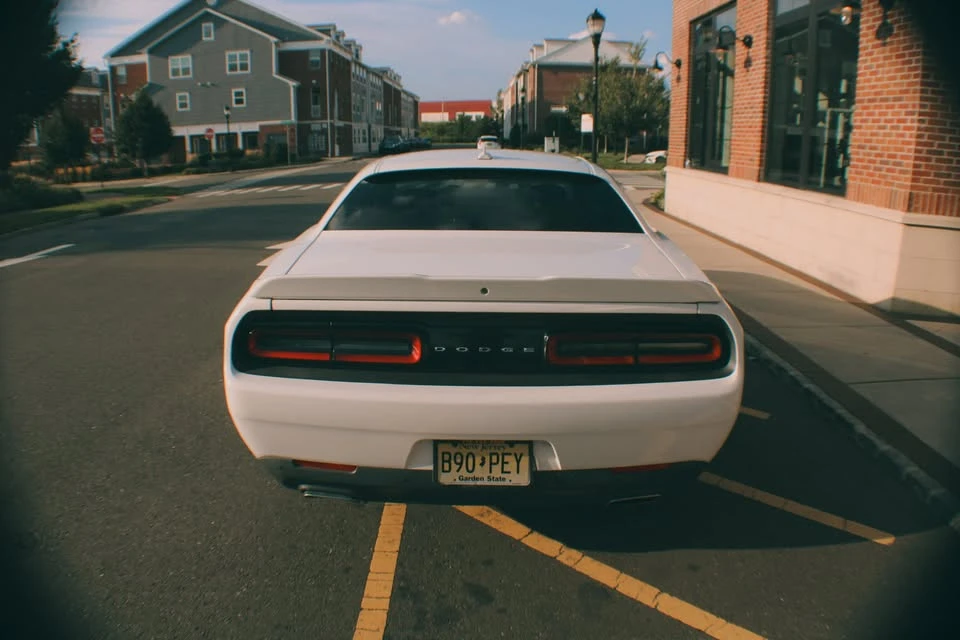 2017 Dodge Challenger 3rd Gen - Image 11 of 15