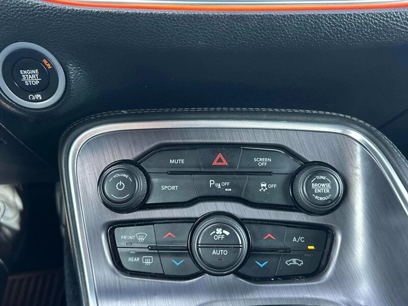 2017 Dodge Challenger 3rd Gen - Image 14 of 17