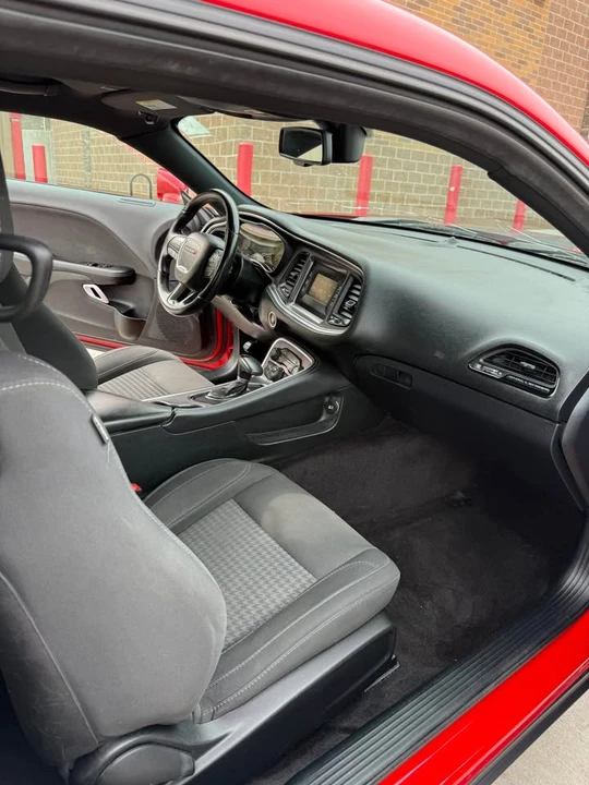 2017 Dodge Challenger 3rd Gen - Image 13 of 17