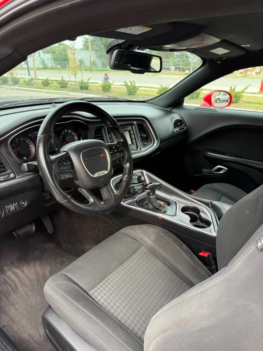 2017 Dodge Challenger 3rd Gen - Image 11 of 17