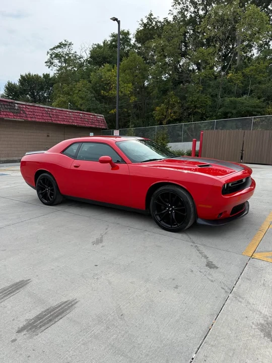 2017 Dodge Challenger 3rd Gen - Image 8 of 17
