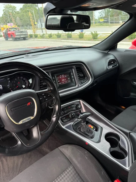 2017 Dodge Challenger 3rd Gen - Image 10 of 17