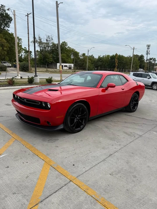 2017 Dodge Challenger 3rd Gen - Image 2 of 17