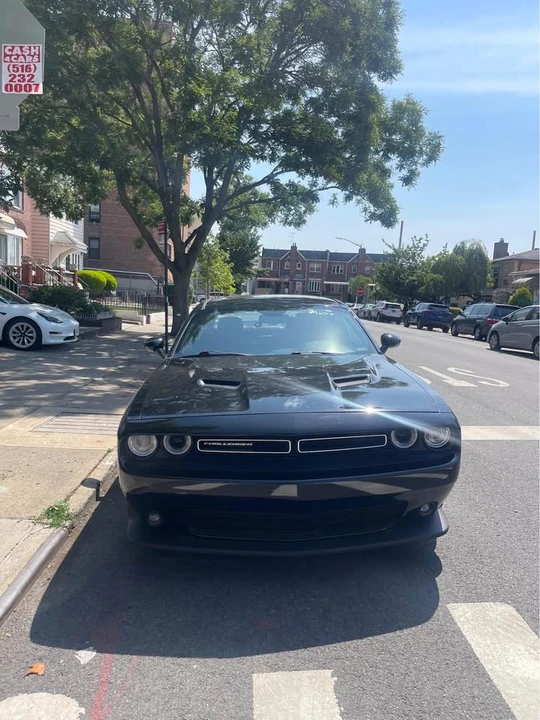 2017 Dodge Challenger 3rd Gen - Image 3 of 8