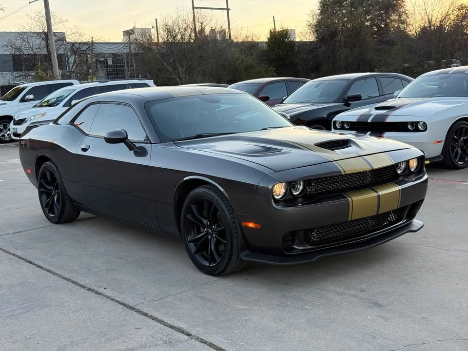 2017 Dodge Challenger 3rd Gen - Image 3 of 14