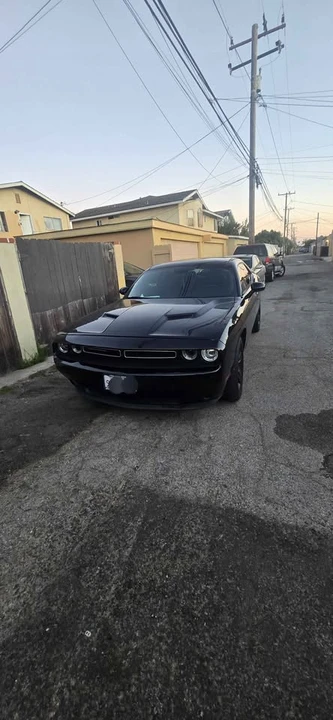 2017 Dodge Challenger - Image 13 of 17