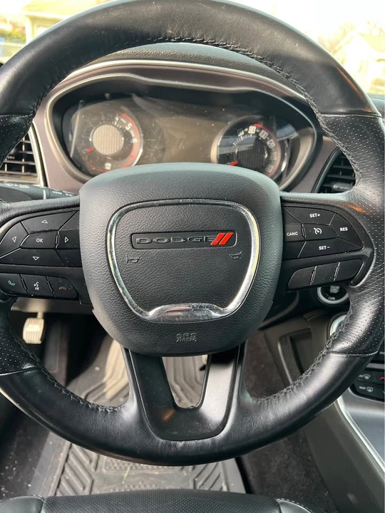 2017 Dodge Challenger 3rd Gen - Image 9 of 11