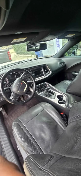 2017 Dodge Challenger - Image 8 of 17