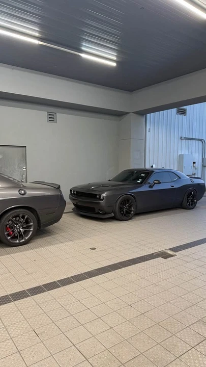 2017 Dodge Challenger 3rd Gen - Image 5 of 7