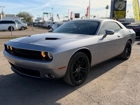 2017 Dodge Challenger SXT Plus Coupe 2D