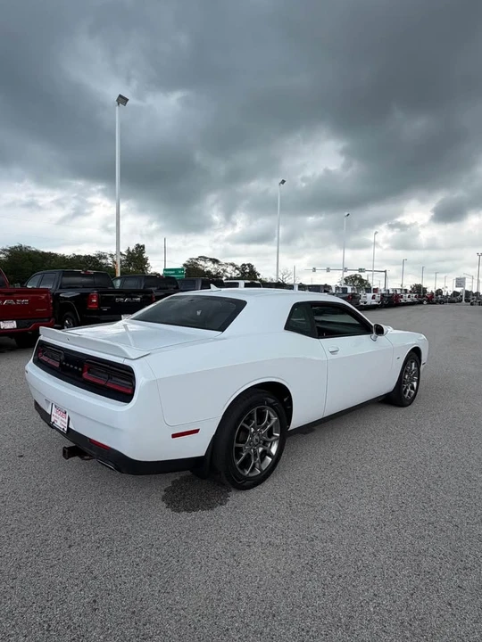 2017 Dodge Challenger 3rd Gen - Image 3 of 8