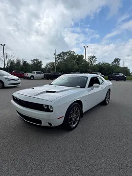 2017 Dodge Challenger SXT Plus