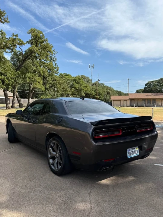 2017 Dodge Challenger 3rd Gen - Image 5 of 12
