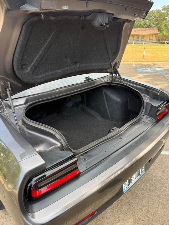 2017 Dodge Challenger 3rd Gen - Image 11 of 12