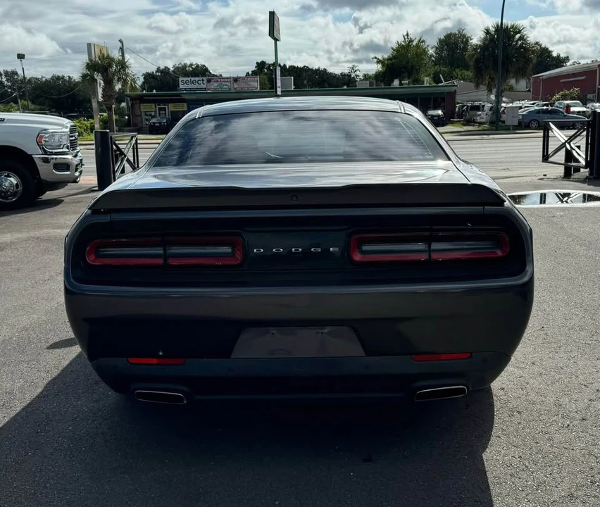 2017 Dodge Challenger 3rd Gen - Image 5 of 6