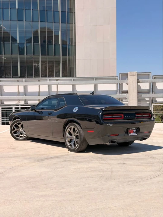 2017 Dodge Challenger 3rd Gen - Image 6 of 16