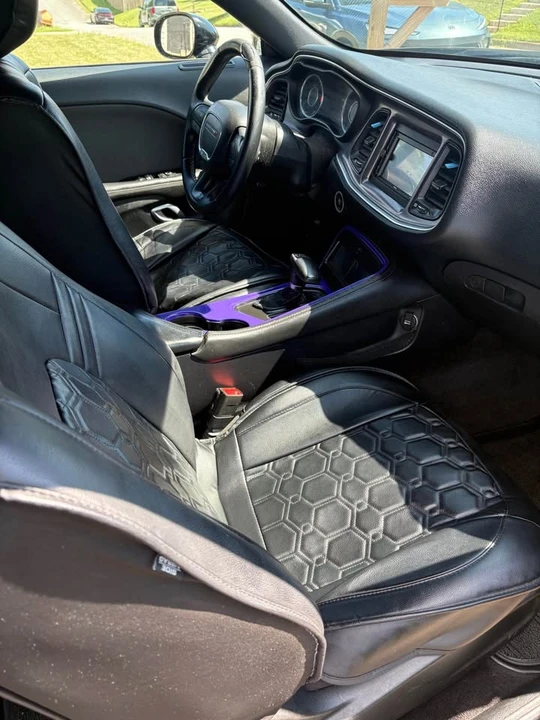 2017 Dodge Challenger 3rd Gen - Image 5 of 7
