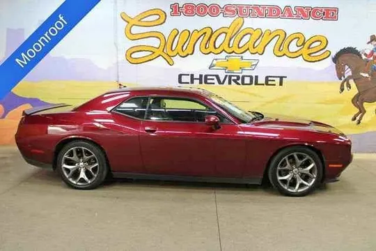 2017 Dodge Challenger SXT Plus Coupe 2D