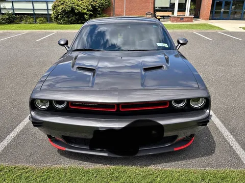 2017 Dodge Challenger SXT Plus